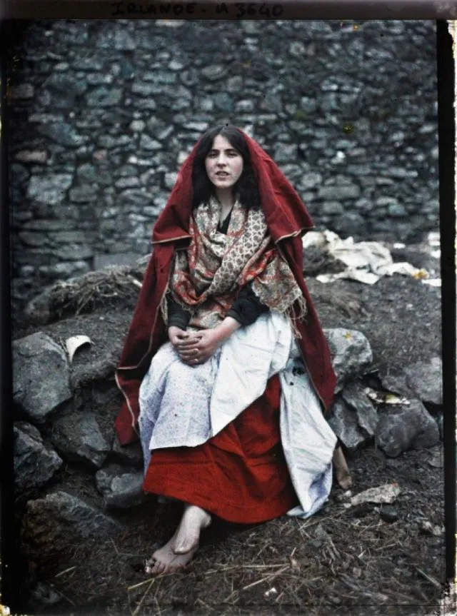 A Claddagh Girl circa 1913