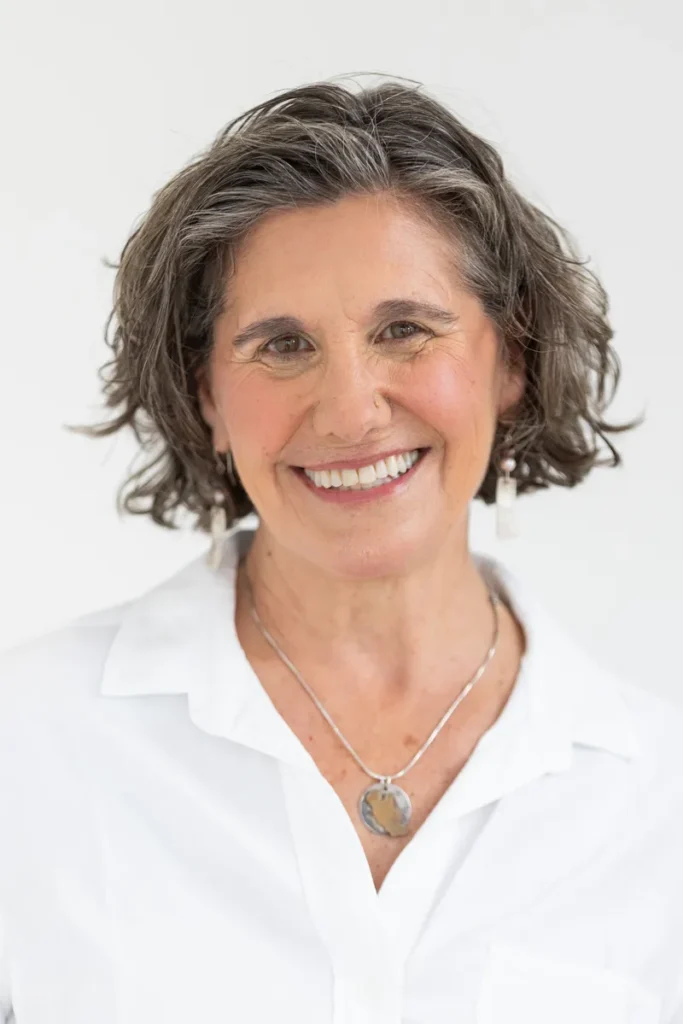 A picture of Author Gin Ryan